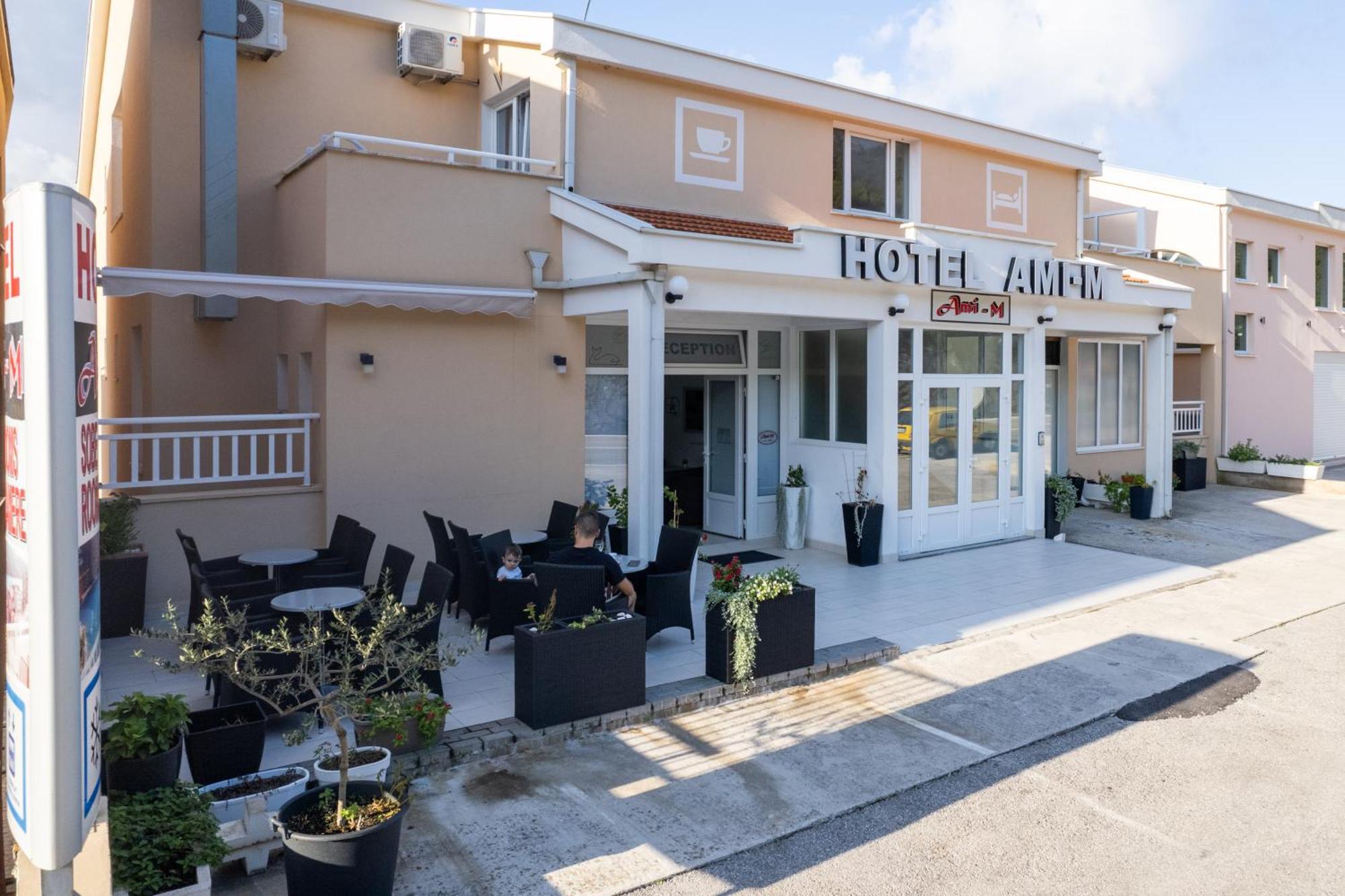 Hotel Ami - M Неум Экстерьер фото